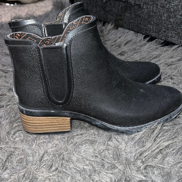 Women’s Unicare black rain ankle boots, size 7 - Picture 4 of 11